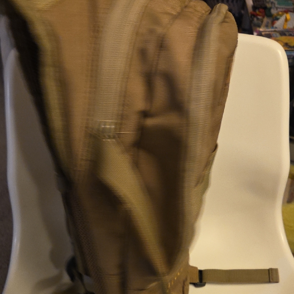 Geigerrig RIG 700 Tactical Hydration Backpack - Tan - Picture 12 of 17